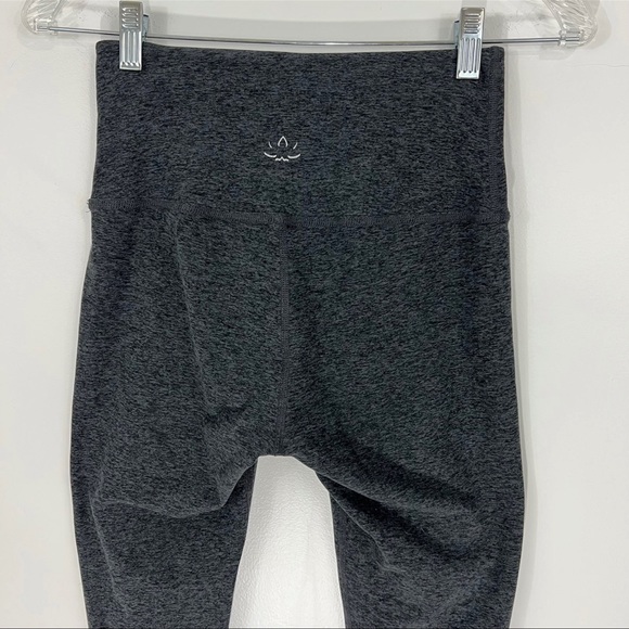 Beyond Yoga Spacedye Pedal Pusher High Waisted Legging Black Charcoal Medium - Picture 6 of 9